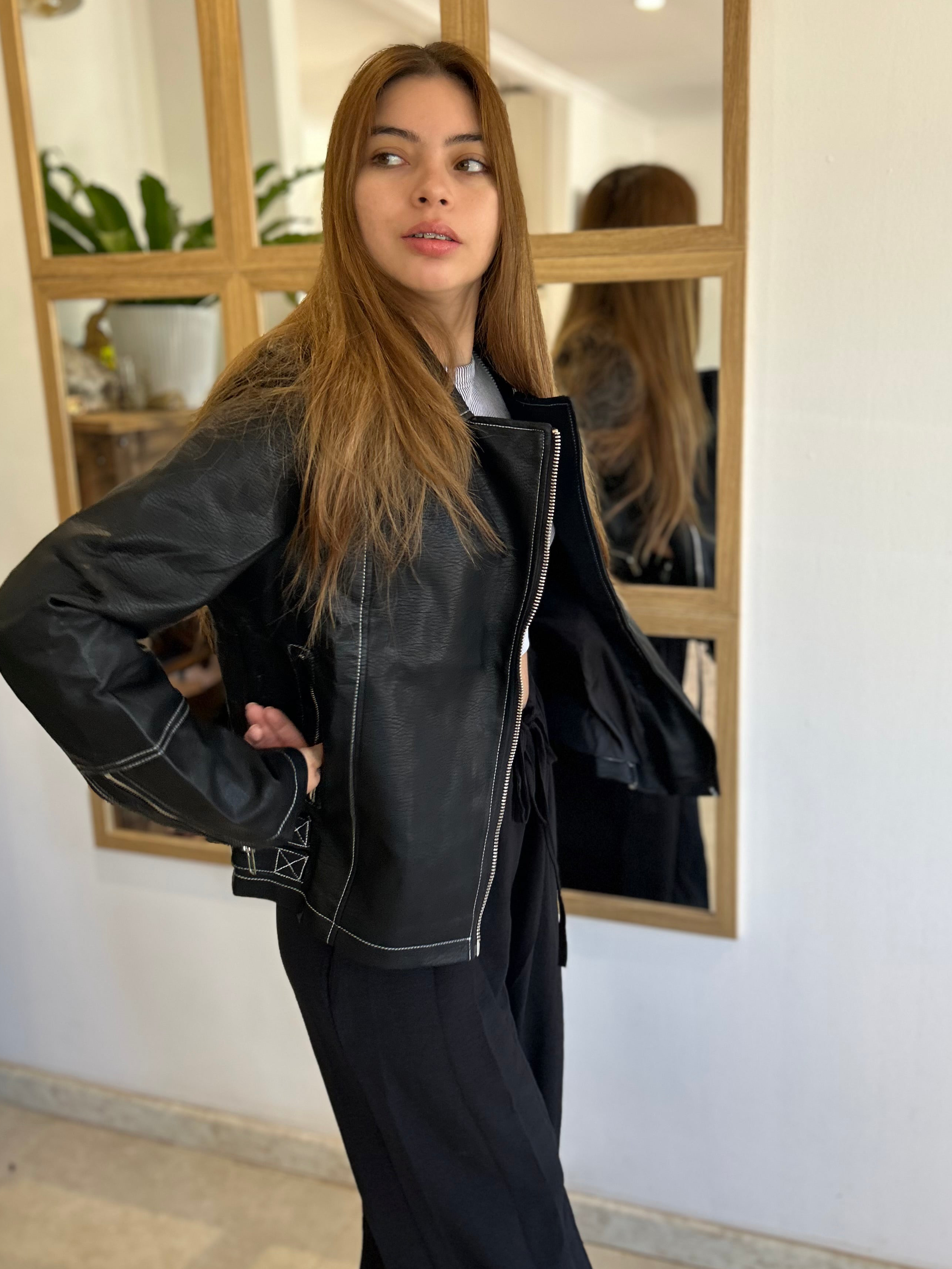 Chaqueta Eco Cuero - Color Negro