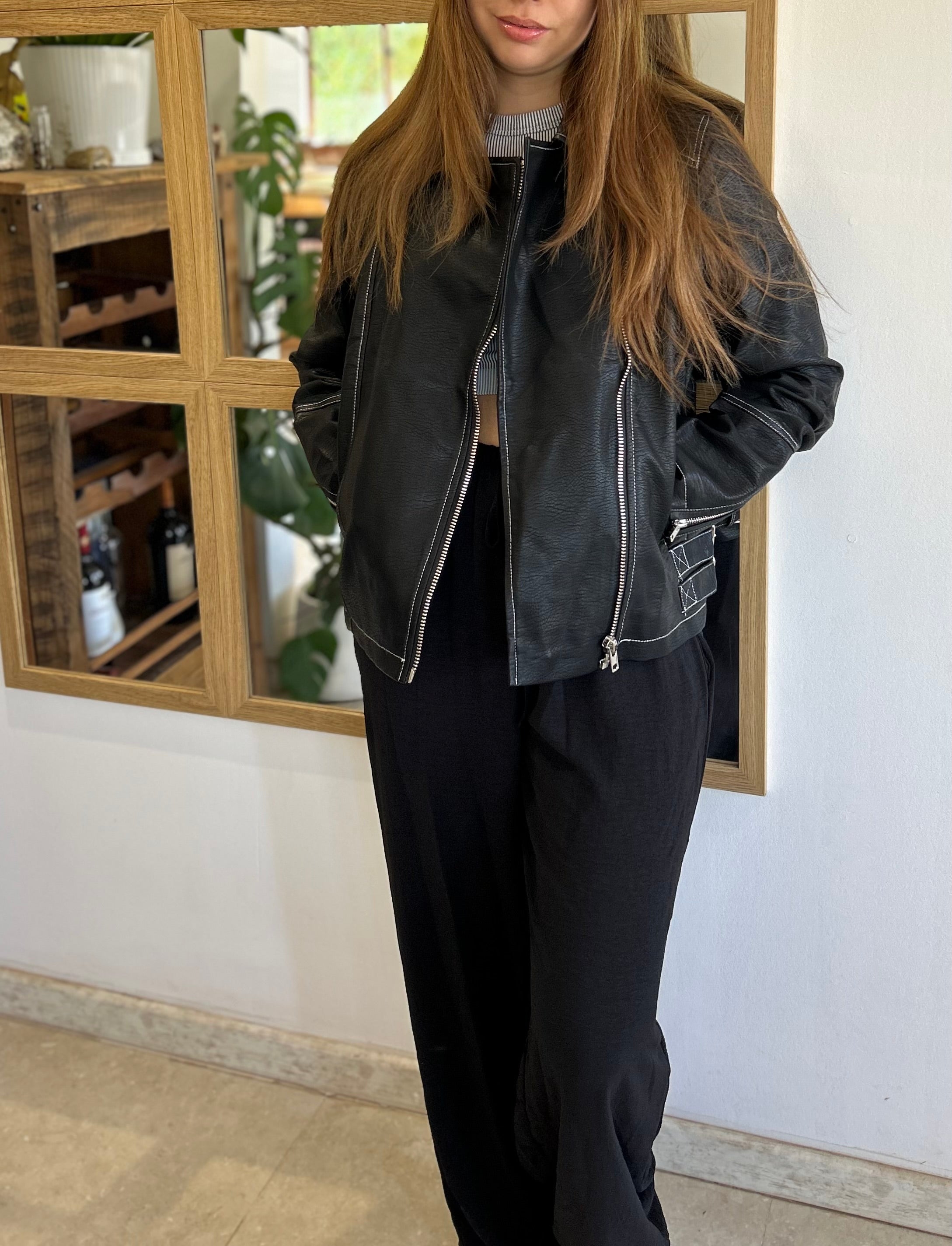 Chaqueta Eco Cuero - Color Negro