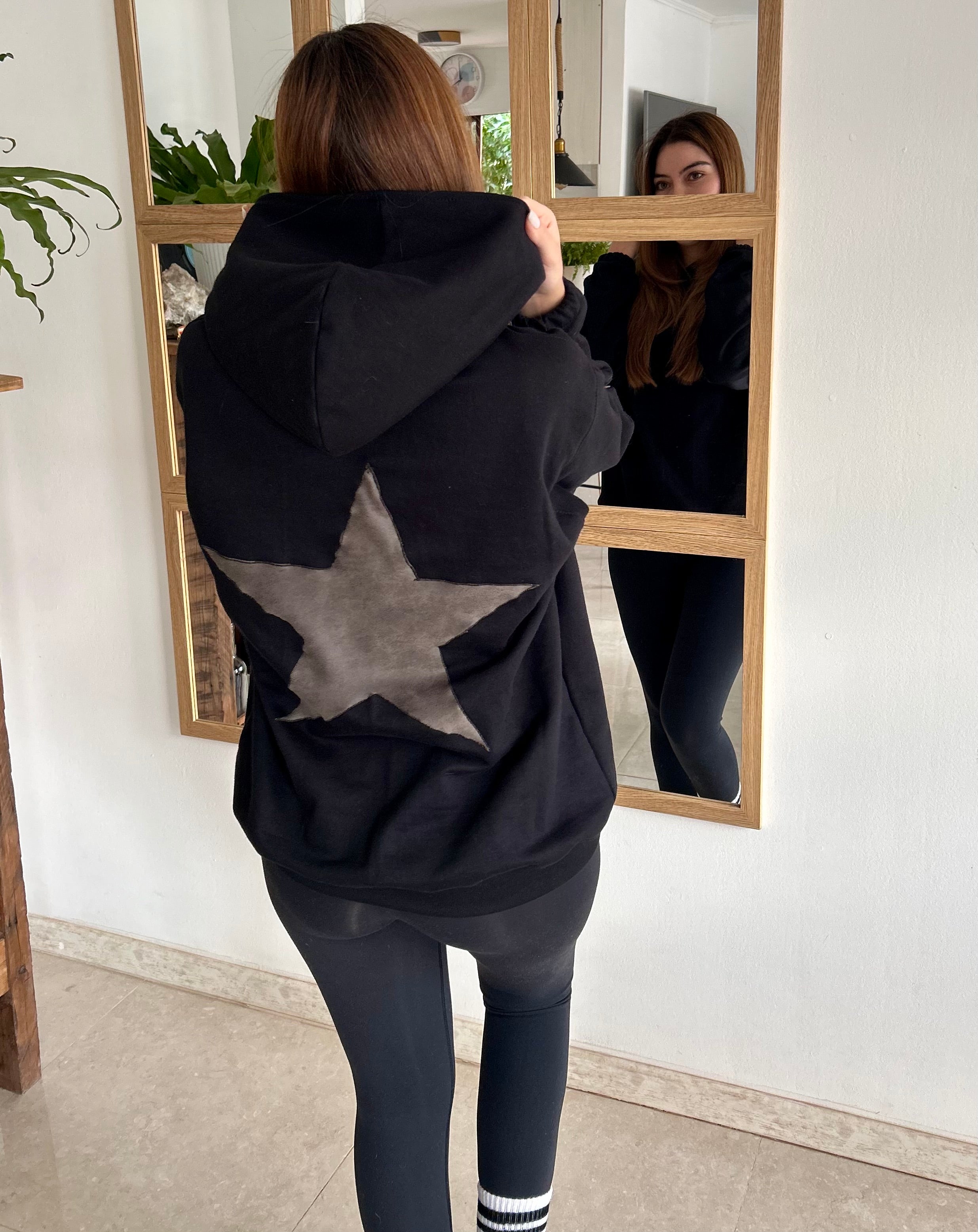 Poleron Oversize Estrella - Color Negro