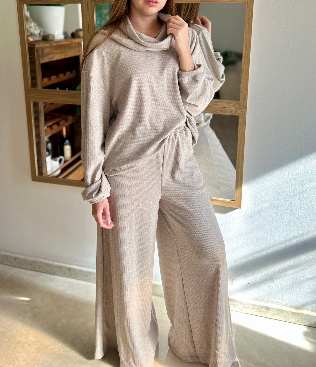 Conjunto Emma - Color Beige Claro