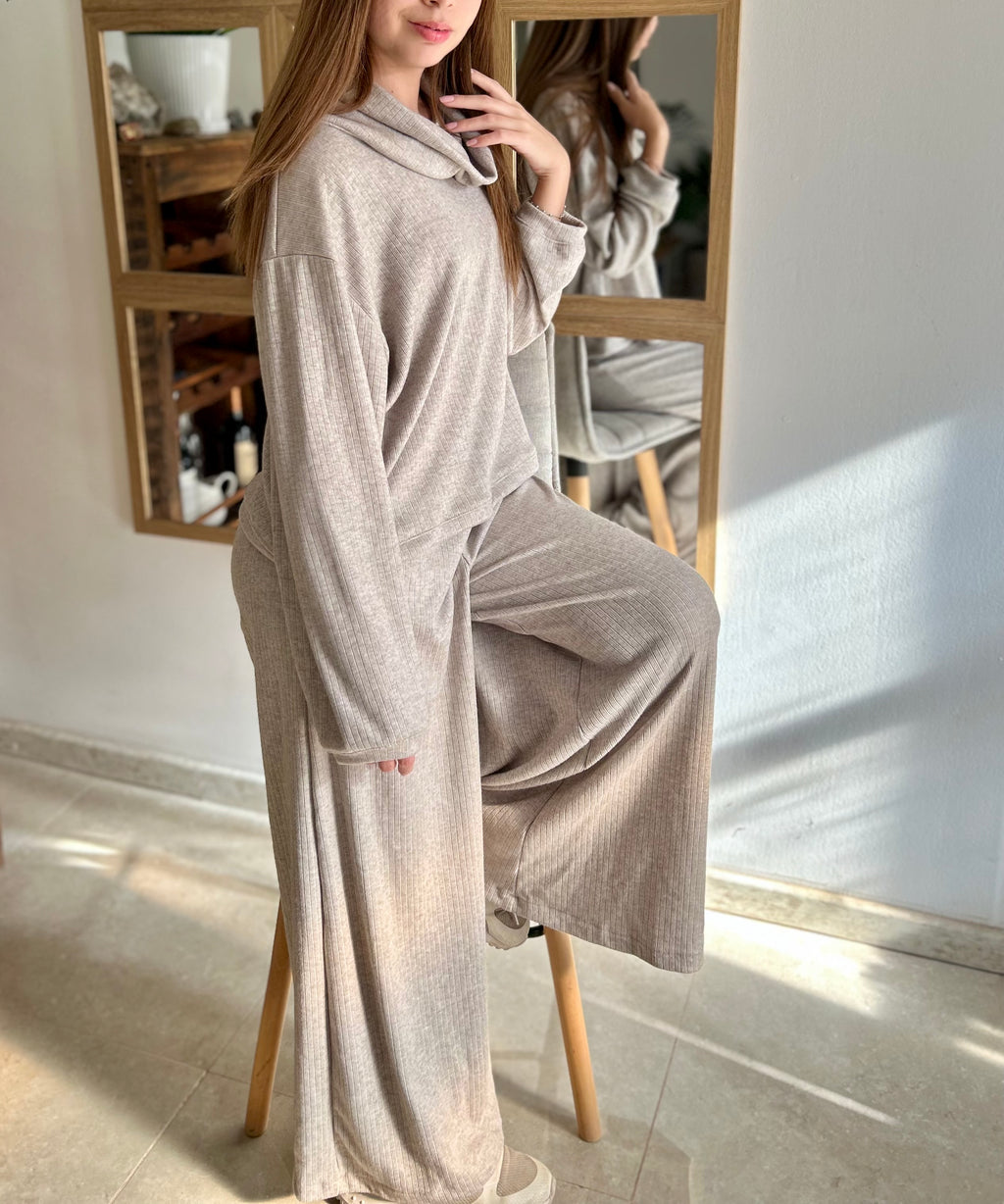 Conjunto Emma - Color Beige Claro